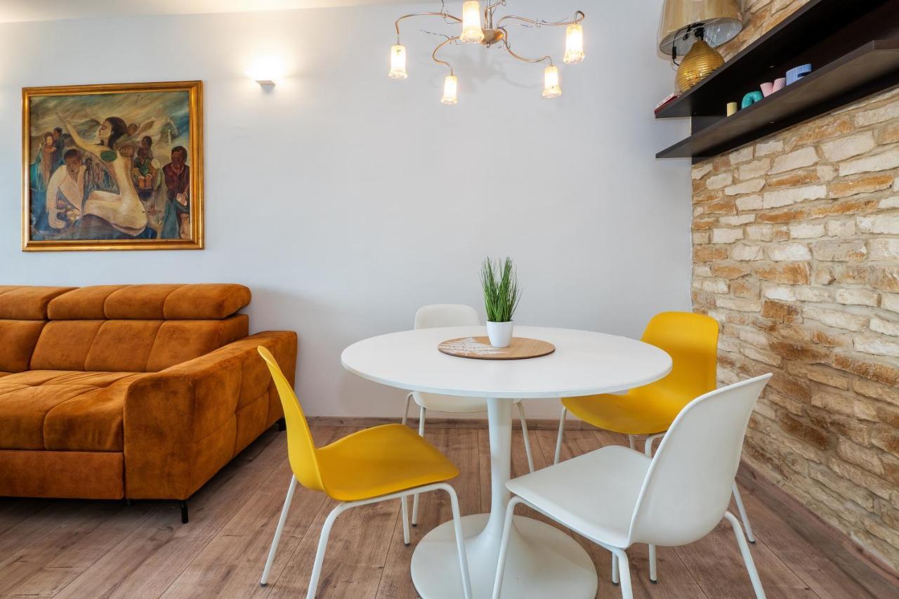 3-Bedroom Sea View Apartment - Balcony, Elevator - Spinut, Split Zewnętrze zdjęcie
