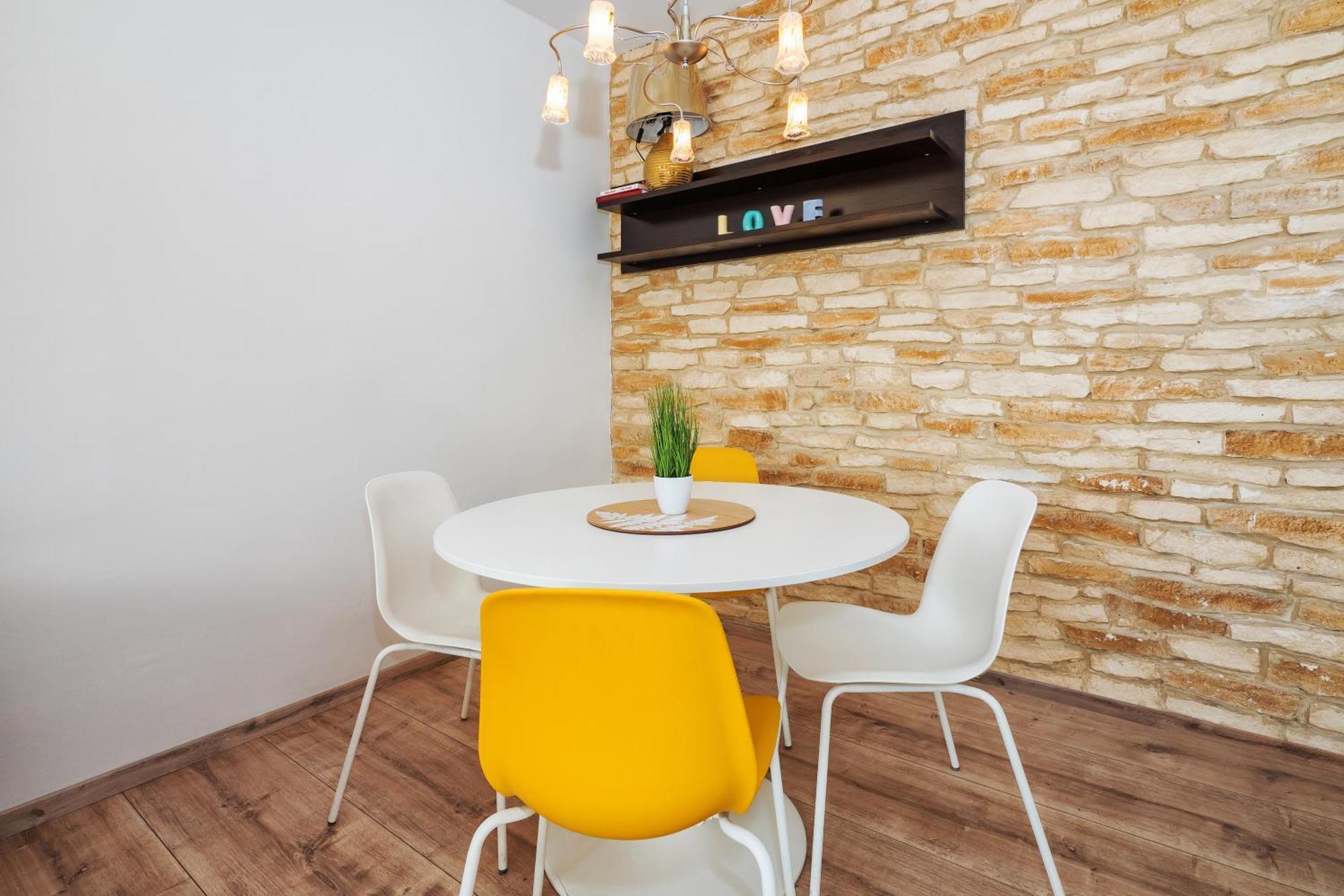 3-Bedroom Sea View Apartment - Balcony, Elevator - Spinut, Split Zewnętrze zdjęcie